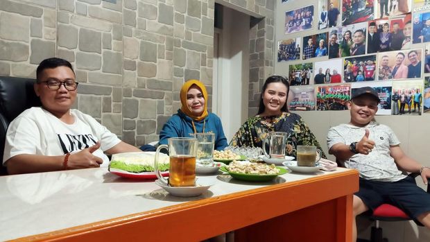 Warteg Kharisma Bahari