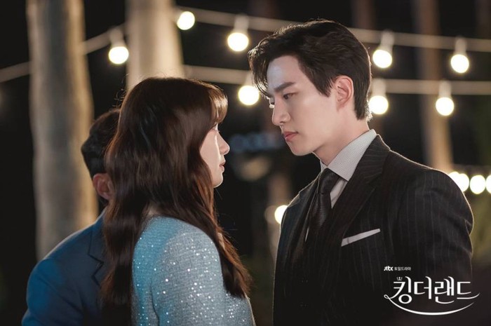 Yoona dan Junho 2PM