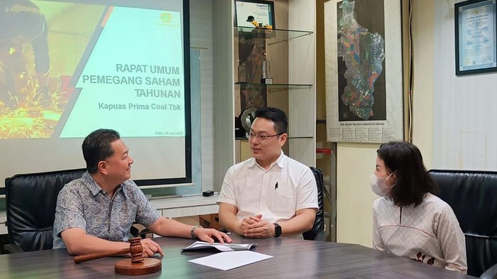 Keseriusan ZINC dalam melaksanakan hilirisasi membuahkan izin relaksasi ekspor mineral mentah hingga Mei 2024. ZINC pun siap menambah perolehan devisa negara. Hal itu dipaparkan usai RUPST di Jakarta, Kamis (28/6/2023).