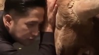 Meski pertemuannya dengan Wariso singkat, Irfan merasa ini merupakan kenangan manis. Kenangan Indah buat semuanya..dan kenangan Wariso sebelum bertemu dengan PenciptaNYA… katanya di keterangan video. Foto: Instagram irfanhakim75