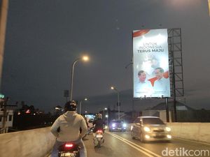 Baliho-Spanduk Bergambar Jokowi dan Prabowo Bermunculan di Solo-Boyolali