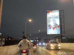 Baliho Bergambar Jokowi-Prabowo Bertebaran di Solo, Ini Kata Bawaslu