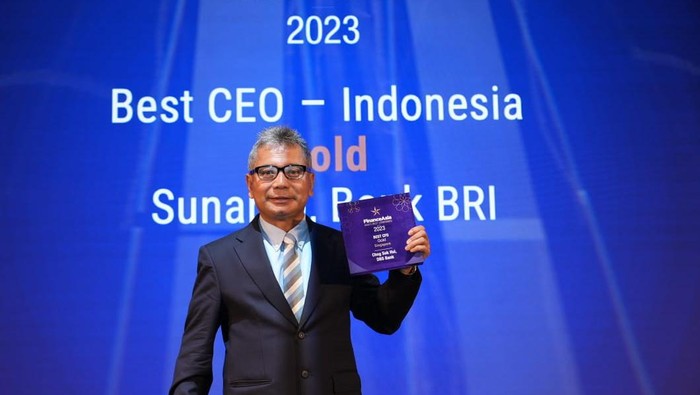 Borong Penghargaan Bergengsi Direktur Utama BRI Sunarso dinobatkan sebagai Best CEO, PT. Bank Rakyat Indonesia (Persero) Tbk menyabet 9 penghargaan internasional pada FinanceAsia Awards 2023 di Hong Kong (28/06).