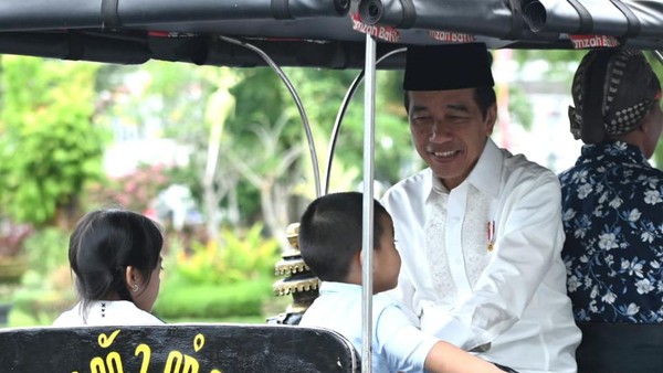 5 Potret Jokowi Bareng Sedah Mirah-Al Nahyan hingga Sapa Warga
