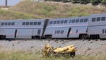 Kereta Amtrak di AS Tergelincir Usai Menabrak Truk