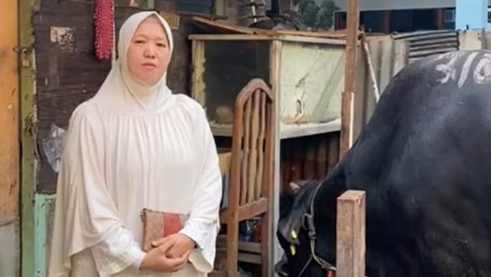Ketua Ustadzah DKI Jakarta, Neny
