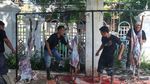 Melihat Pemotongan Hewan Kurban di Masjid Sunda Kelapa