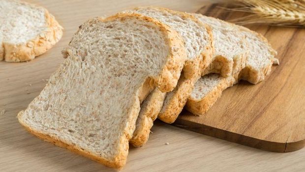 Penjelasan soal nutrisi nasi putih dan roti gandum