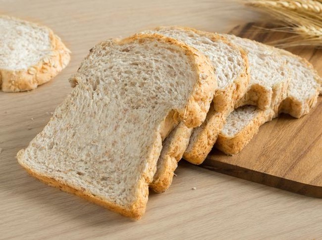 Penjelasan soal nutrisi nasi putih dan roti gandum