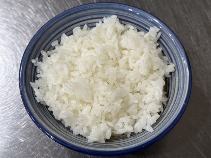 Penjelasan soal nutrisi nasi putih dan roti gandum