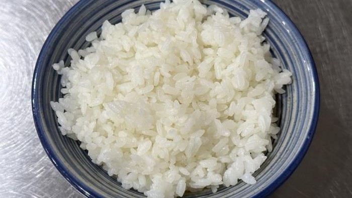 Penjelasan soal nutrisi nasi putih dan roti gandum