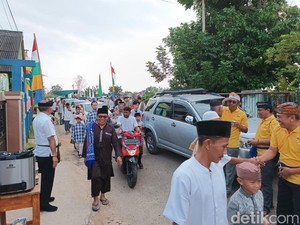 Saat Umat Hindu di Bandar Lampung Jaga Rumah Warga yang Salat Idul Adha