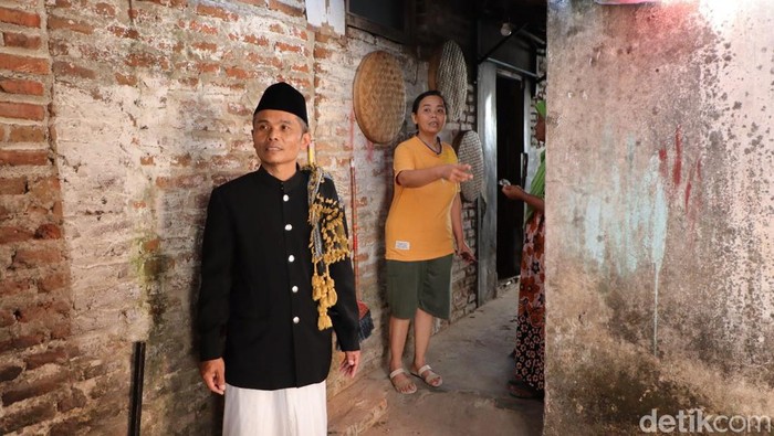 Penembokan gang di Ponorogo