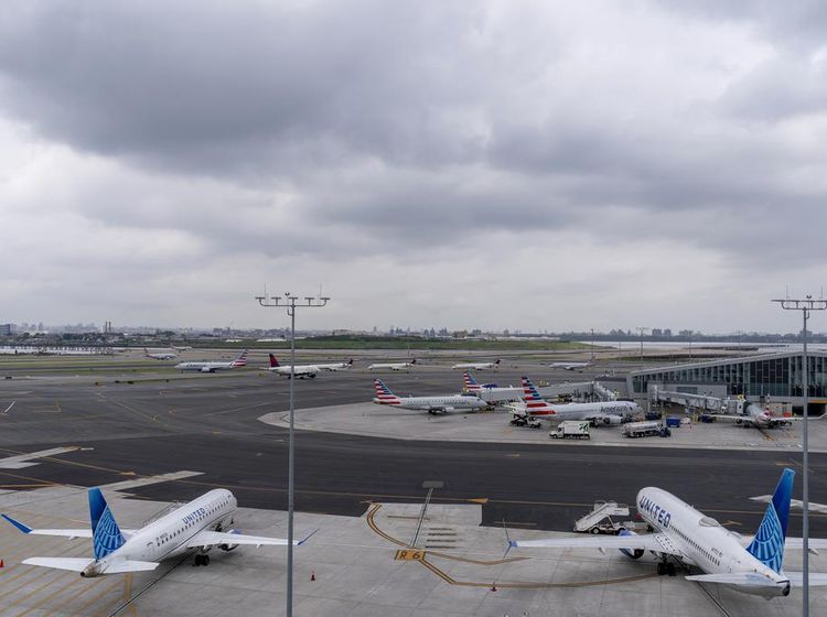 Penundaan Penerbangan di AS Meluas Gegara Badai