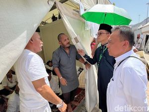 Potret Pimpinan DPR Dasco dan Timwas Tinjau Maktab Jemaah Haji RI di Mina