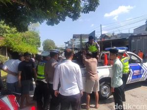Truk Boks di Kendal Tabrak 3 Motor, 4 Orang Tewas