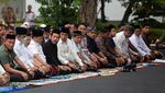 Momen Jokowi Salat Idul Adha di Istana Yogyakarta