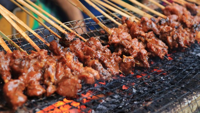 Tips membuat sate kambing anti prengus ala Sate Bustaman