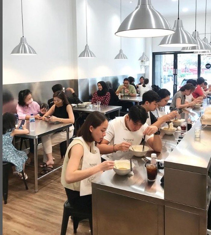 Viral! Restoran Seporsi Mie Kari Ditiru Nyaris 100%, Ini Tanggapan Pemiliknya