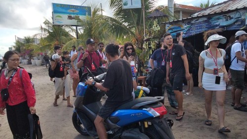 Dispar Klungkung menyebut tingkat kunjungan wisatawan ke Nusa Penida melonjak 2-3 kali lipat mencapai 3.000 kunjung per hari saat libur panjang.