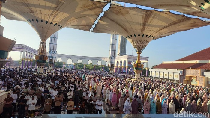 Suasana salat Idul Adha di MAJT, Kamis (29/6/2023)