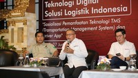 Ketua Tim Transformasi Digital Sektor Pertanian Maritim, Logistik Kementerian Kominfo, Dikki Rukmana turut menjelaskan bahwa teknologi TMS ke depannya akan mempermudah dalam melakukan kegiatan di sektor logistik.