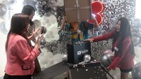 Mereka telah dikenal sebagai kreator YouTube di Indonesia yang fokus dalam konten berdurasi pendek di YouTube Shorts, memiliki ciri khas, dan secara konsisten membuat video yang selalu menjadi viral, dan menginvestasikan banyak waktu mereka untuk meraih sukses di YouTube.  