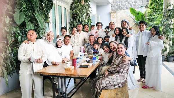 Akhirnya! Gen Halilintar Kumpul Bareng Keluarga Anang hingga Raul Lemos