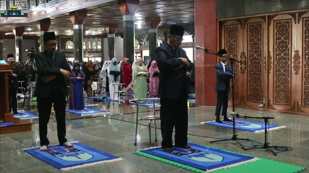 Az-Zaytun salat Idul Adha.