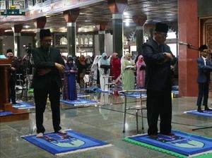 Melihat Pelaksanaan Salat Idul Adha di Al-Zaytun, Saf Wanita Sejajar Pria