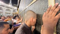 Angka tahun ini adalah peningkatan jauh dibandingkan 926.000 jemaah pada 2022, ketika jumlahnya dibatasi satu juta orang lantaran pandemi COVID-19. REUTERS/Mohamed Abd El Ghany  