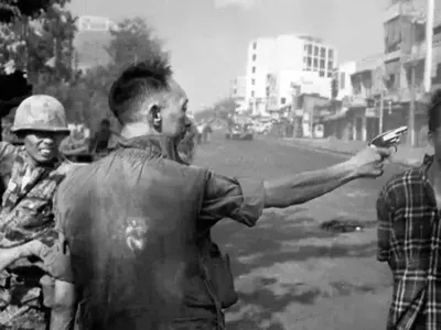 Foto Bersejarah Legendaris dengan Kisah Mengerikan