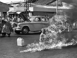 Foto Bersejarah Legendaris dengan Kisah Mengerikan