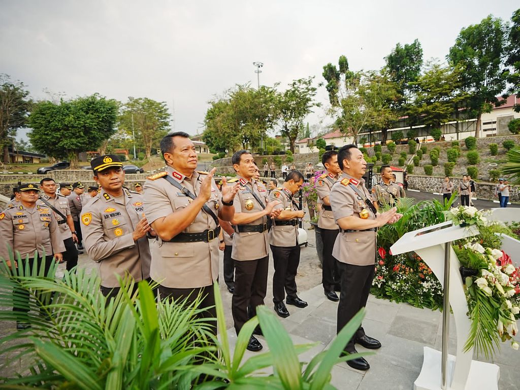 Kapolri Jenderal Listyo Sigit Meresmikan Ruang Rekreasi Taruna Wicaksana Laghawa