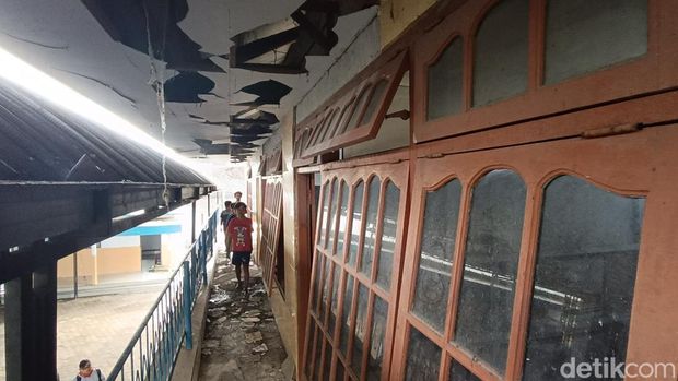 Ledakan petasan rusak bangunan di Kediri