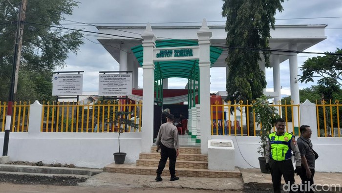 Makam Sentot Alibasyah yang direvitalisasi Polresta Bengkulu. (Hery Supandi/detikSumbagsel)