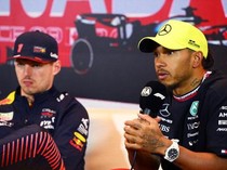 Hamilton Minta Ada Upaya Hentikan Dominasi di F1, Verstappen Tak Setuju