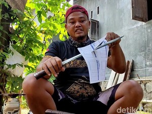 Cerita Pandai Besi Pacitan Banjir Pesanan Pisau Jelang Idul Adha
