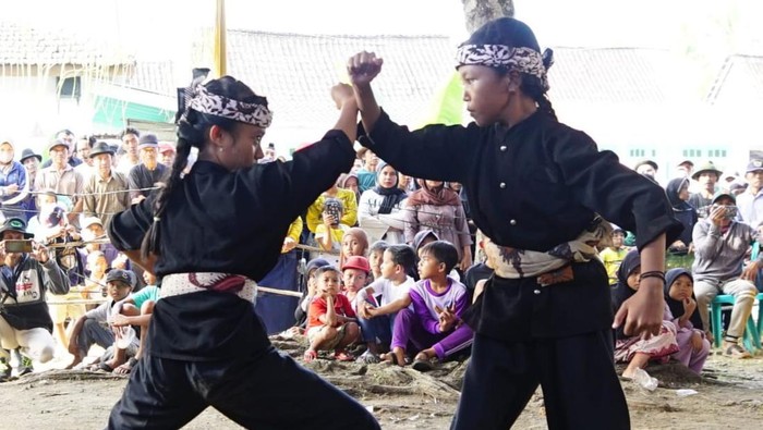 Pencak Sumping Banyuwangi