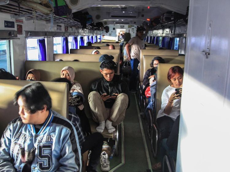 Penumpang Kereta Api Melonjak saat Libur Idul Adha