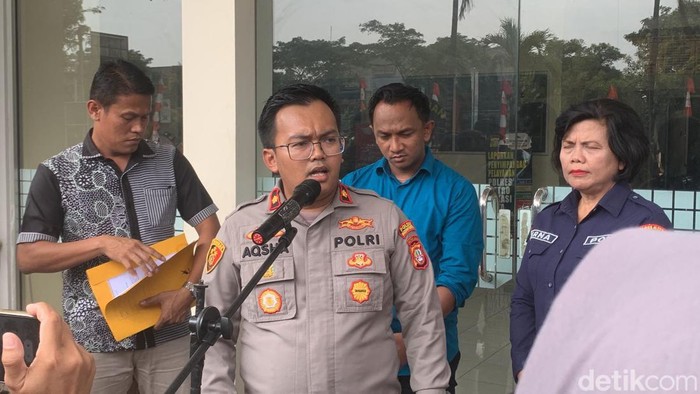 Polsek Medan Satria merilis kasus anah bunuh ayah.