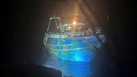 Diketahui, sebanyak 350 orang imigran asal Pakistan berada dalam kapal tersebut. Insiden ini pun menjadi salah satu bencana pelayaran paling mematikan di Eropa.