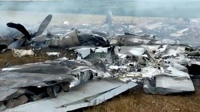 Puing-puing Pesawat Rusia yang Diduga Ditembak Pasukan Wagner