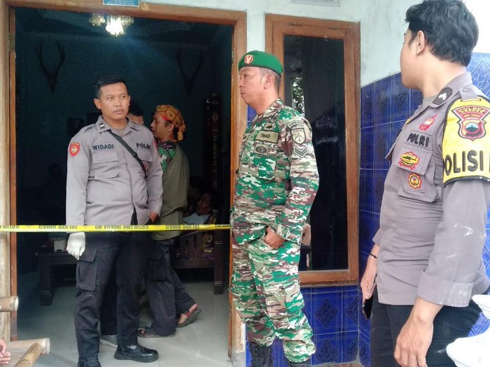 Rumah pasutri lansia yang tewas di Dukuh Karangpucung, Desa Mendala Rt 05 RW 01, Kecamatan Sirampog Kabupaten Brebes, Jumat (30/6/2023).