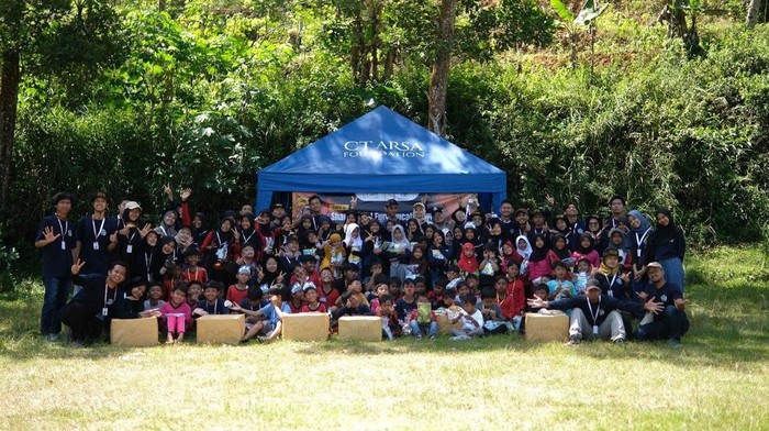 Acara Sharing And Fun Educating #6 Komunitas Arsa Yogyakarta pada di SDN Kuwaderan 1 19-21 Mei 2023 berlangsung meriah. Simak serba-serbi acaranya berikut ini!