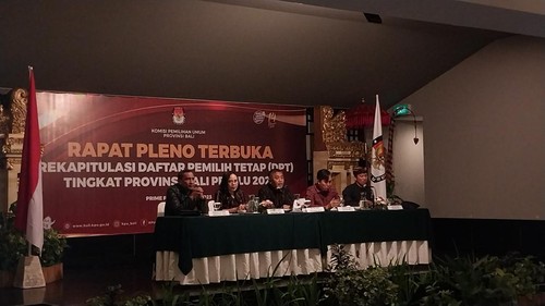Timsel Calon Anggota KPU Bali mengumumkaan 10 nama calon lolos ke tahap selanjutnya. Lima di antaranya merupakan orang lama.