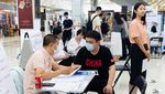 Warga China Serbu Bursa Kerja di Mal Beijing
