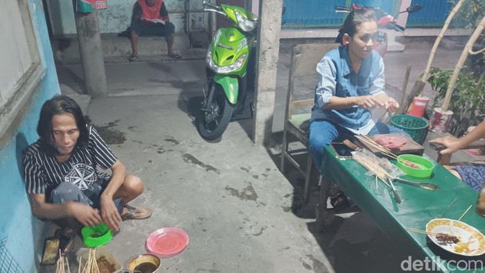 Warga Magetan saat nyate merasakan gempa yang berpusat di Bantul.