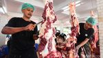 Masjid Istiqlal Sembelih 43 Ekor Sapi dan 8 Ekor Kambing