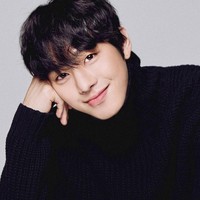 Meskipun lahir di Korea Selatan, Ahn Hyo Seop pindah ke Kanada saat berusia tujuh tahun dan tumbuh besar di sana. Dia memiliki kewarganegaraan Kanada seperti anggota keluarganya. Alhasil Ahn Hyo Seop dibebaskan dari wajib militer. Foto: Instagram